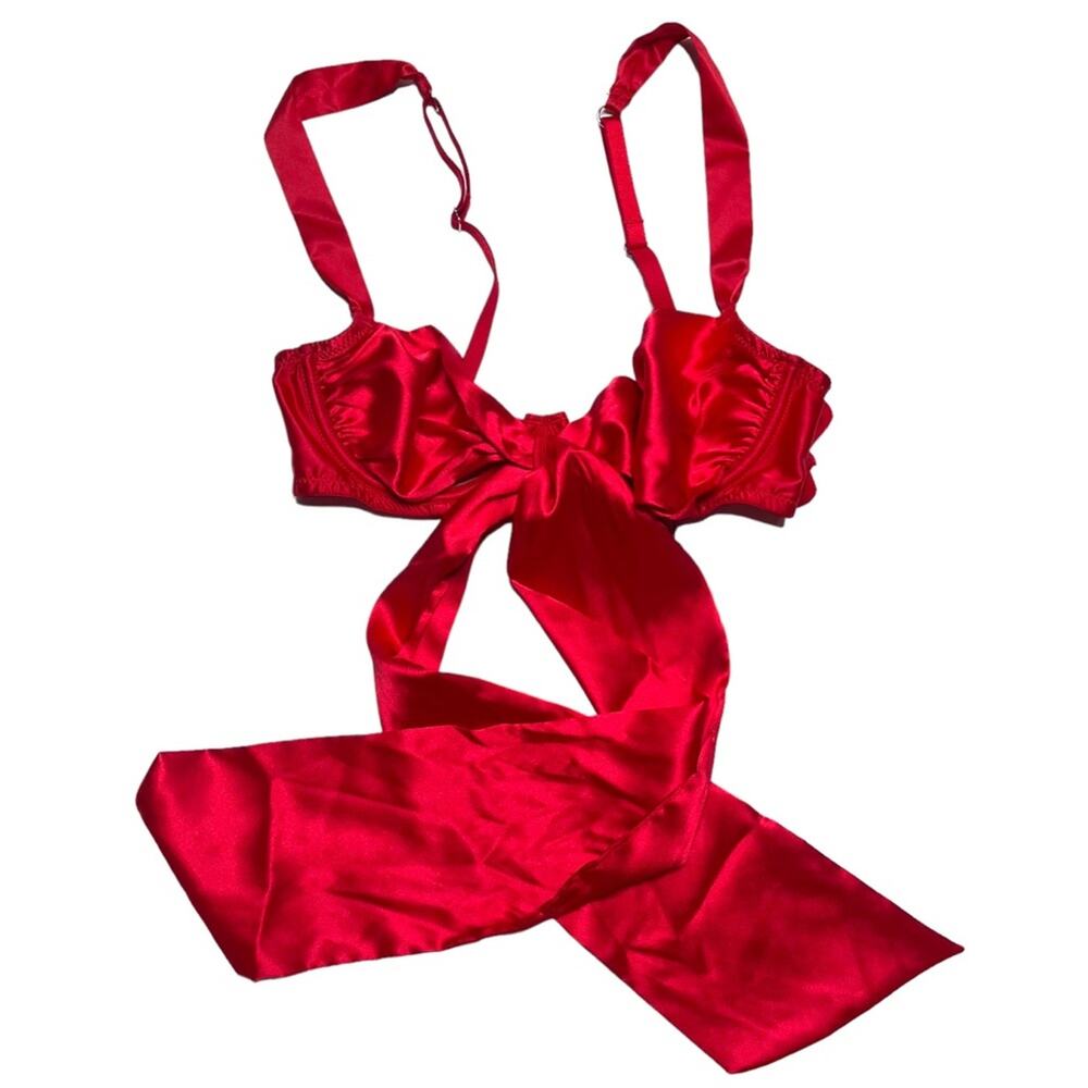 Victoria’s Secret Dream Angels Unlined Open Cup Balconette Bra Size Small